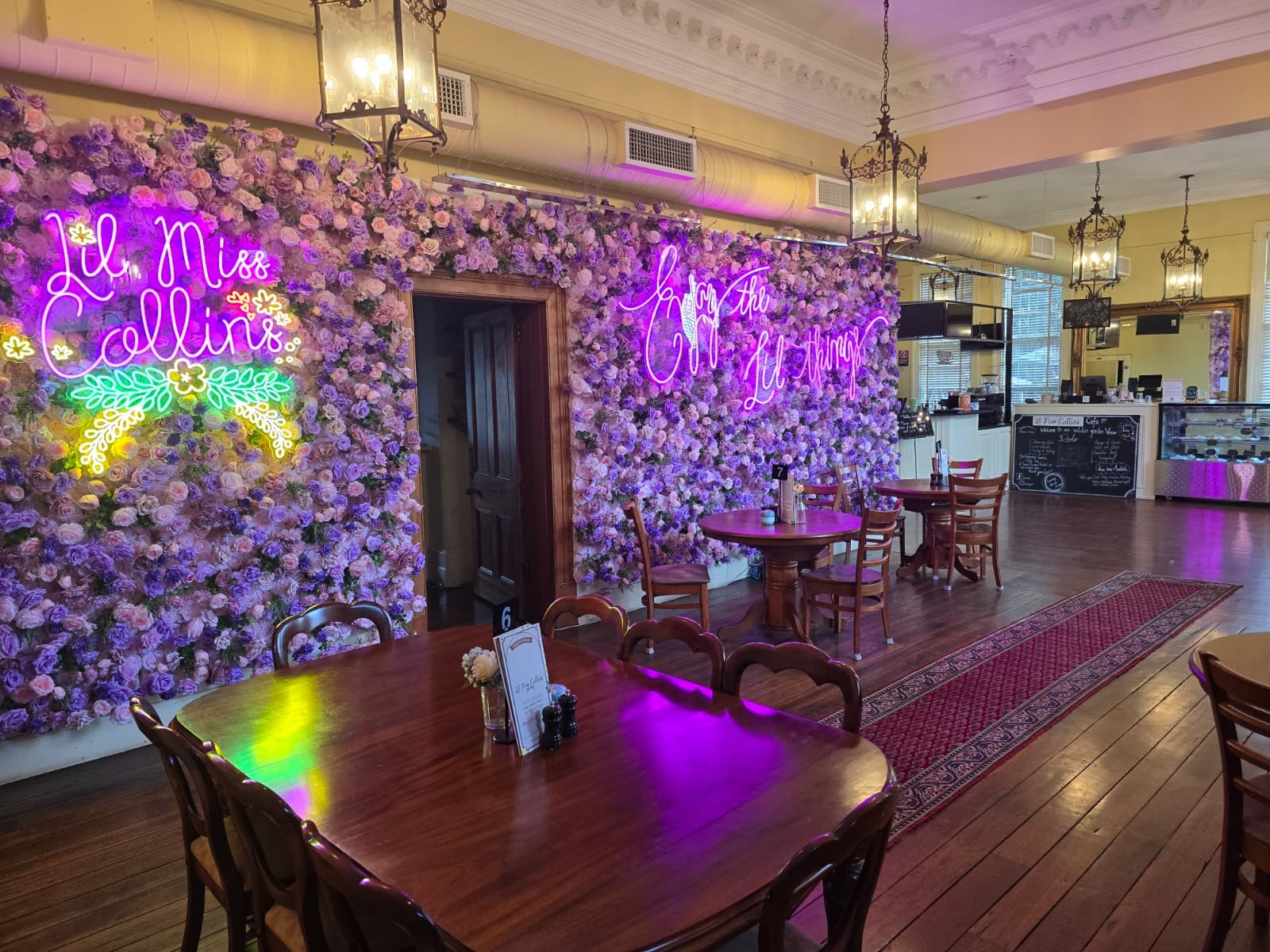 Richmond - Weekends (Main)